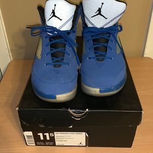 Air Jordan flight remix size 11 1/2